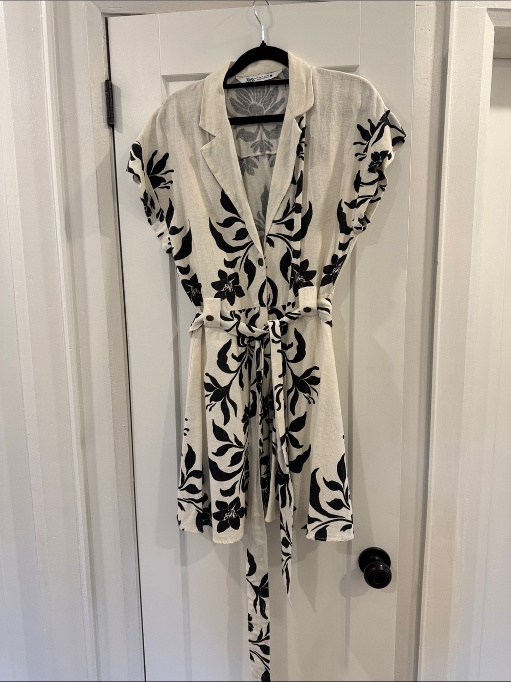 Zara Cream and Black Floral Midi Dress with Tie Waist